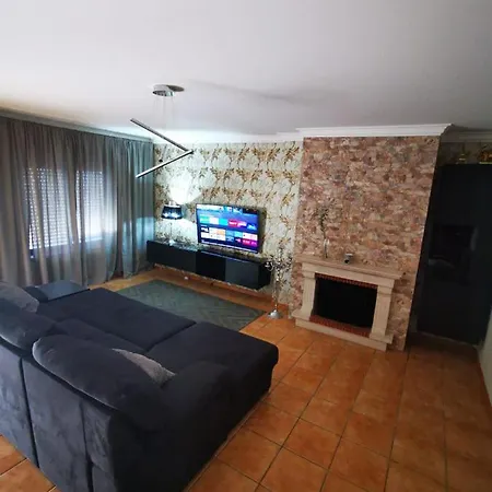 Apartamento Com 2 Quartos * Marinha Grande
